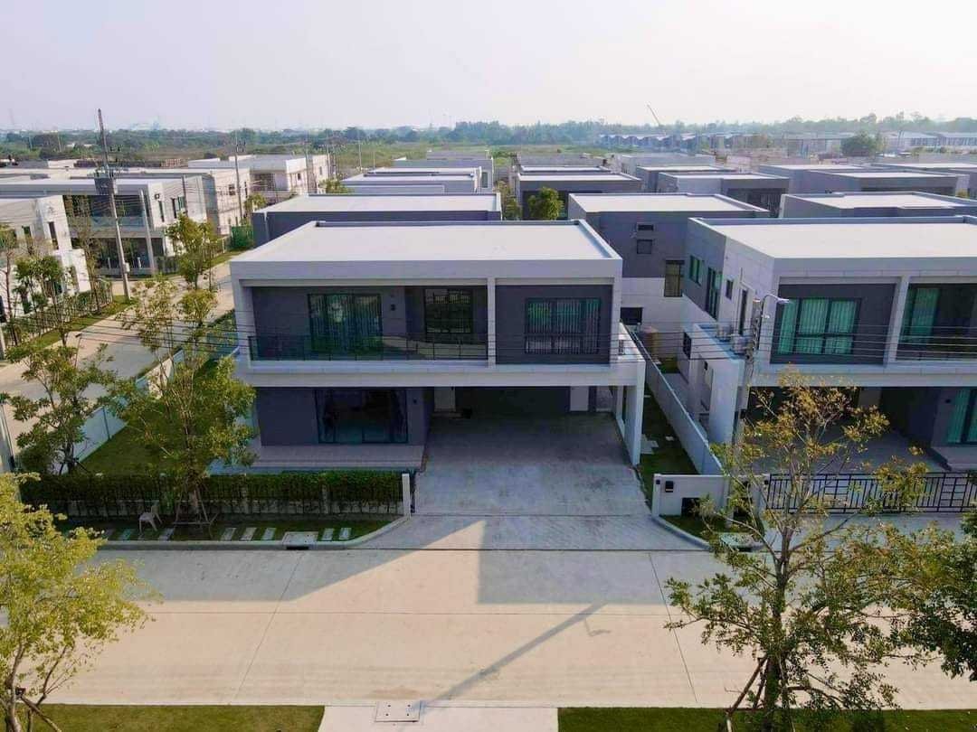 LTHC8479 – House FOR RENT in Bangna 4 beds 3 baths Size 289 Sq.w. Near BTS Bangna Station ONLY  150k/Month