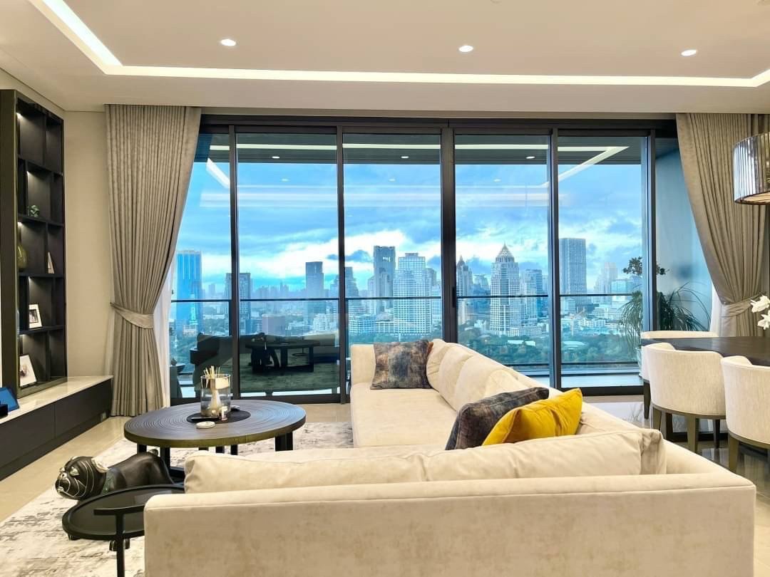 LTHC8502 – The Residences at Sindhorn Kempinski Hotel Bangkok FOR RENT 3 beds 3 baths Size 216.13Sq.M. Near BTS Ratchadamri station ONLY 420k/month