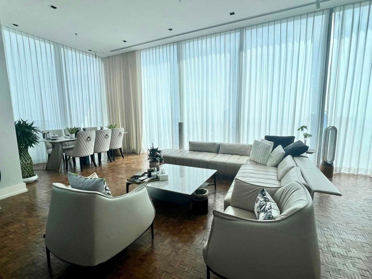 LTHC8877 – Ritz Carlton Residences FOR RENT 3 beds 3 bath Size 401  Sq.M. Nearby BTS Chong Nonsi station ONLY 500k/month