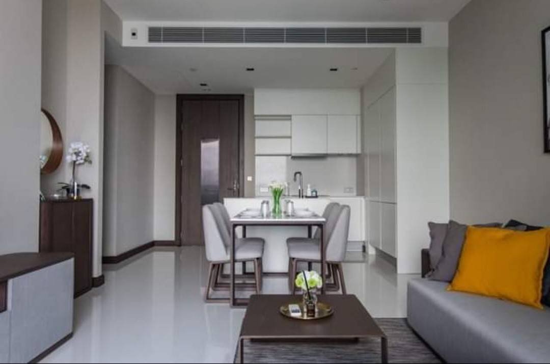 LTHC7644 – Q 1 Sukhumvit FOR RENT  2 beds 2 baths size 92 Sq.M. Near  BTS Nana Station ONLY 100K/month