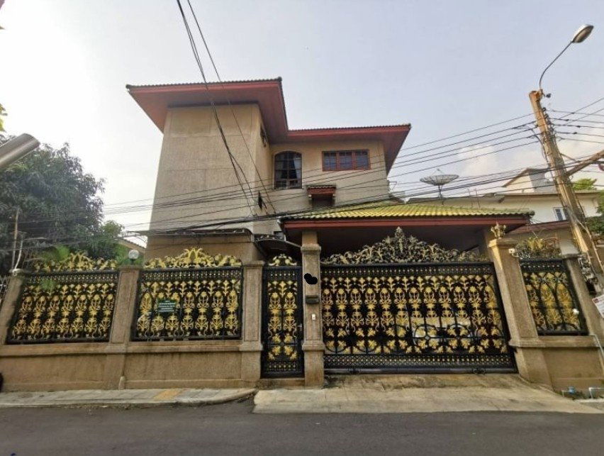 LTHC8678 – House FOR SALE in Sathorn 7 beds 5 baths size 61 sq. W Nearby BTS St. Louis Station ONLY 32 MB