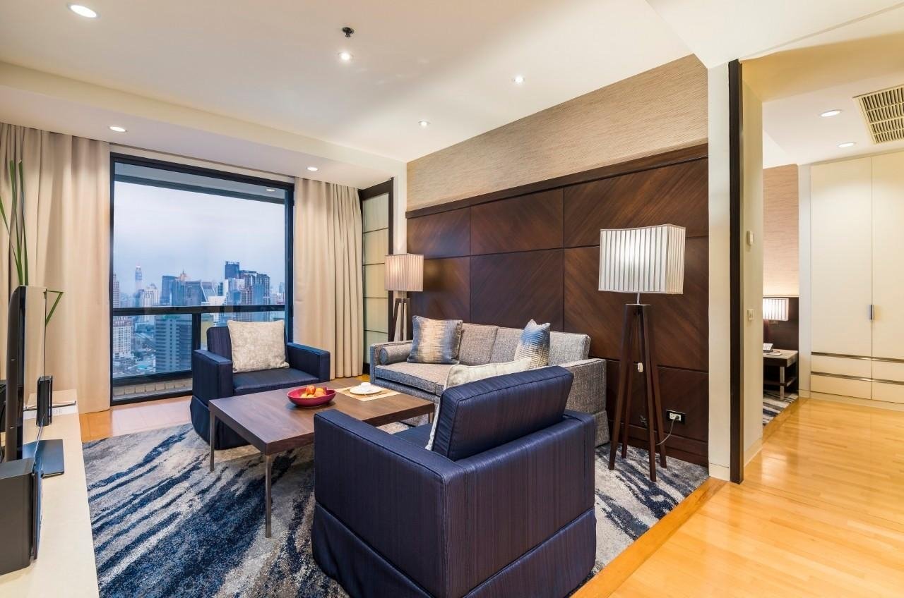 LTH8761 – Emporium Suites Bangkok FOR RENT 2 beds 2 baths size 135 Sq. M. Near BTS Phrom Phong Station ONLY 130k/Month