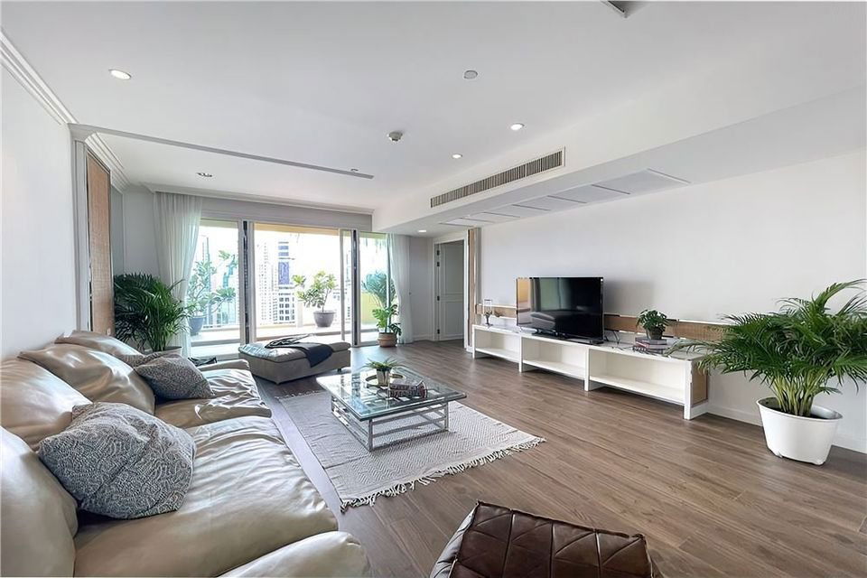 LTH7619 - ให้เช่าคอนโดหรูรีโนเวทวิลเชียร์ 4 ห้องนอน 4 ห้องน้ำ ขนาด 300 ตร.ม.