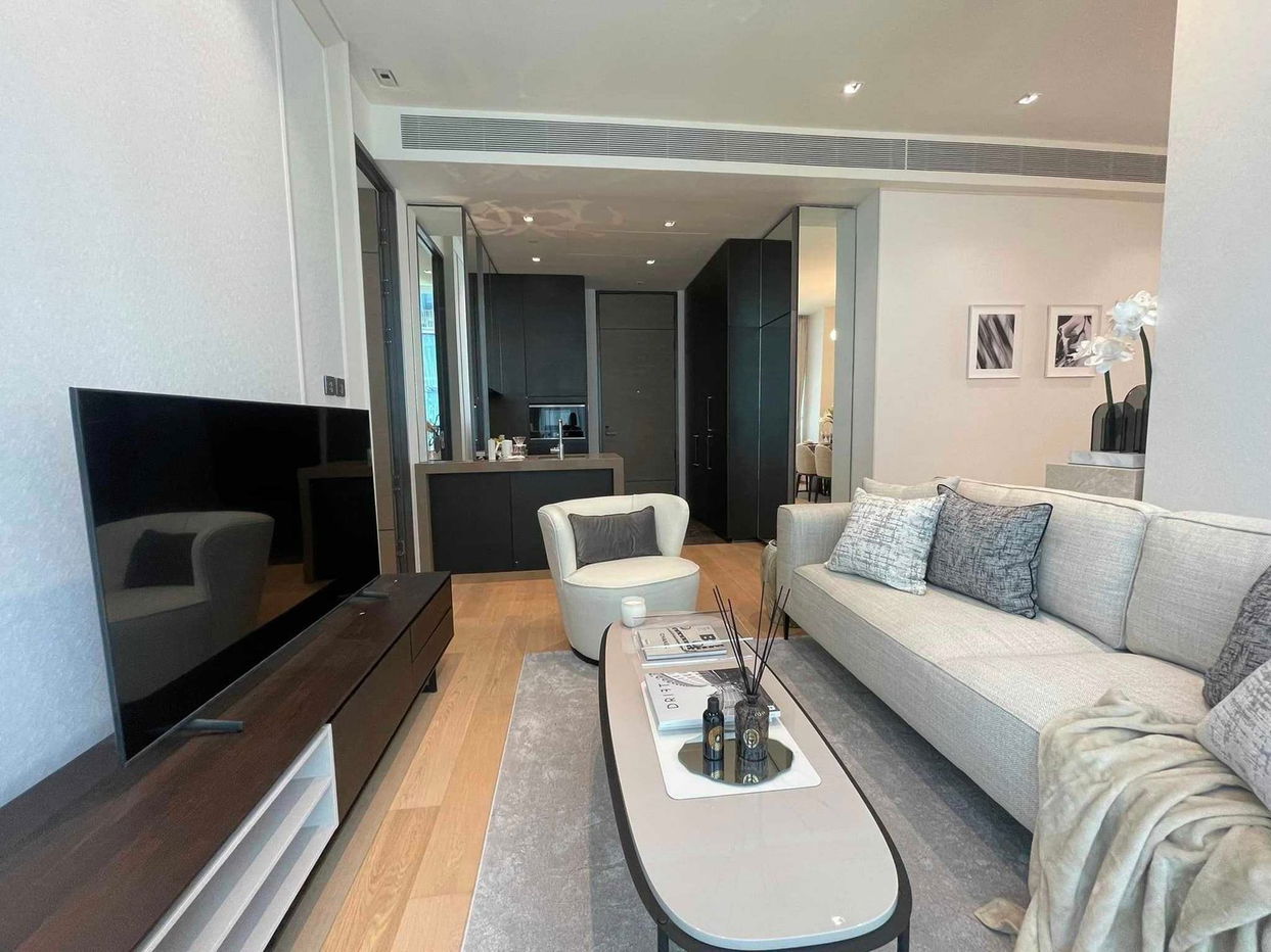 LTH7905 – 28 Chidlom FOR RENT  2 beds 2 baths size 90 SQ.M. near BTS Chid Lom Station ONLY 125k/Month