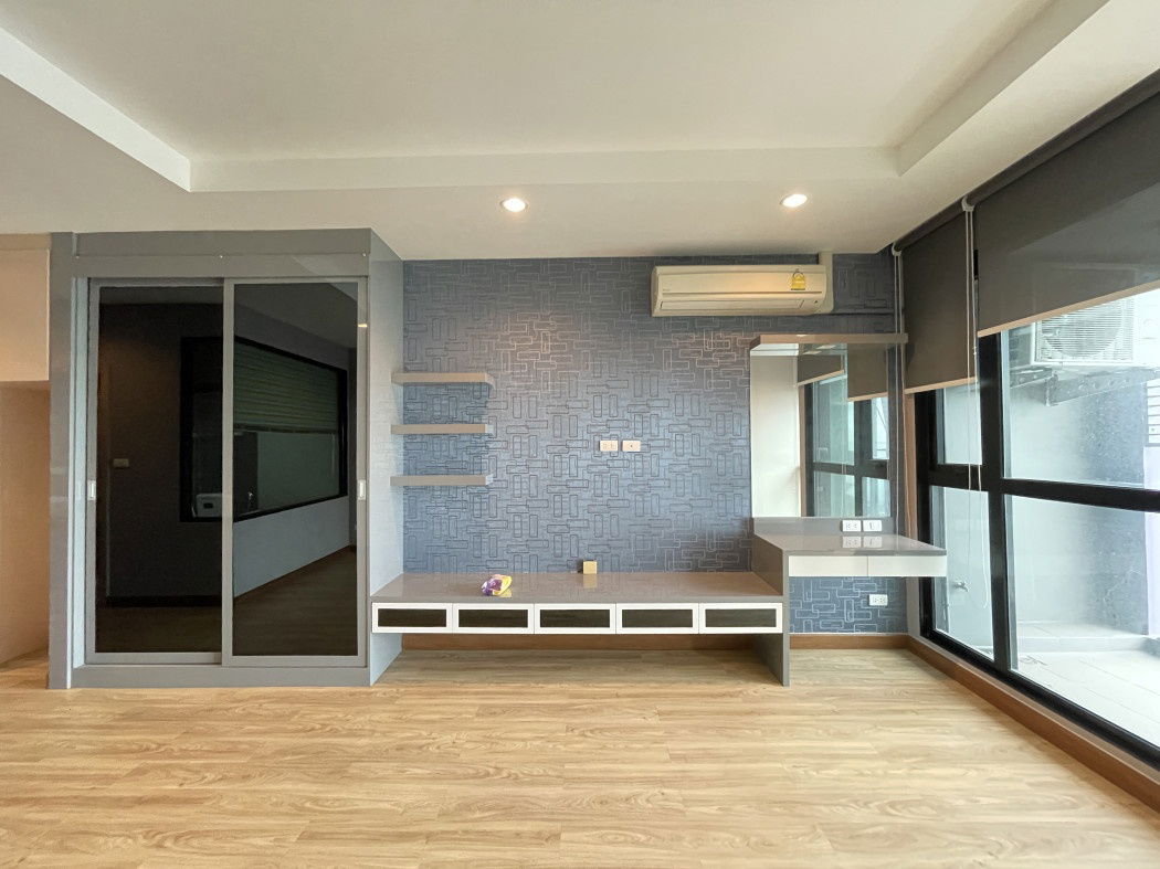 Condo for rent, Ladda Plus, 35 sq m., Ready to move in, near the community, convenient transportation, sea view, in the heart of Sriracha.