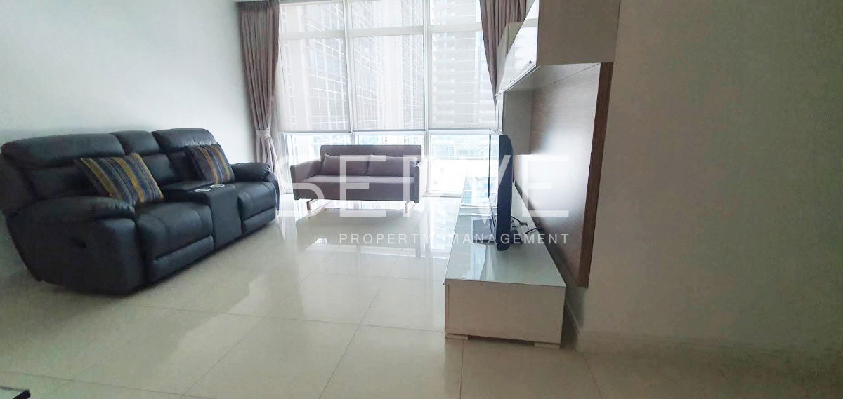 2 Beds 2 Baths with Jacuzzi High Fl. 10+ Good Location BTS Phloen Chit 200 m. and Central Embassy at Athenee Residenc Condo / For Rent