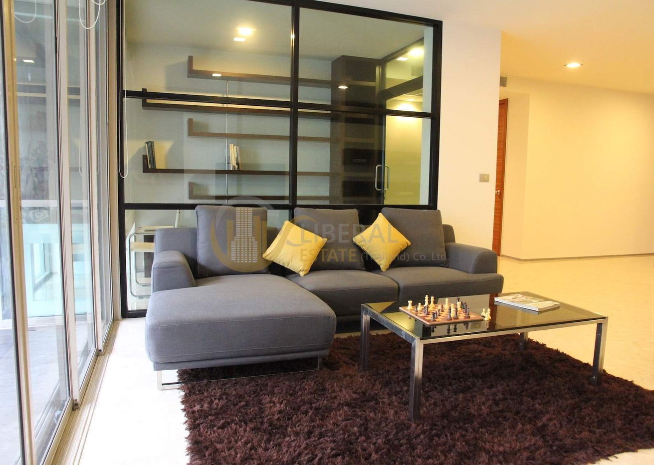 LTH1498 - Ficus Lane ငှားရန်ရှိသော 3 အိပ်ခန်း 2 ခန်း ရေချိုးခန်း 200 SQ.M.