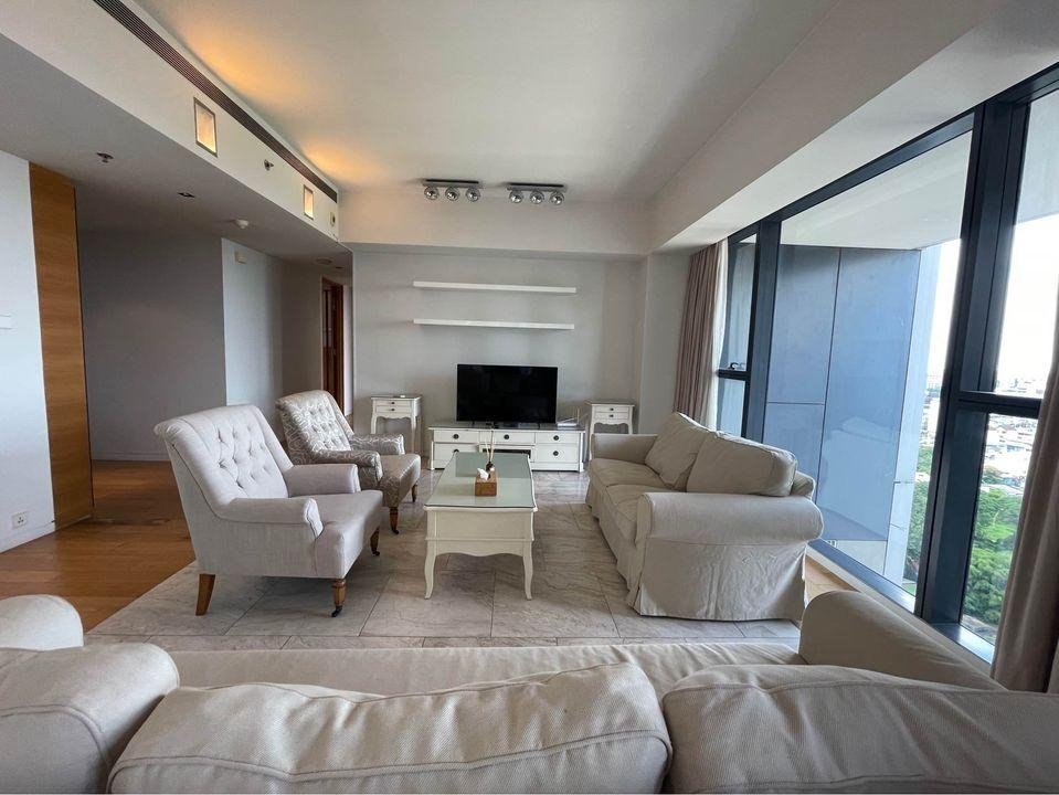 LTHC6685 - The Met FOR RENT 3 beds 3 baths Size 227 Sq.M.Near BTS Chong Nonsi stations ONLY 120k/month