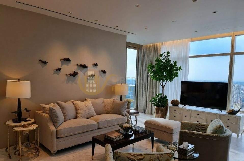 LTH1880 - Four Seasons Private Residences FOR RENTย  2 beds 2 baths size 140 Sq.M. BTS Surasak station ONLY 275k THB/Month