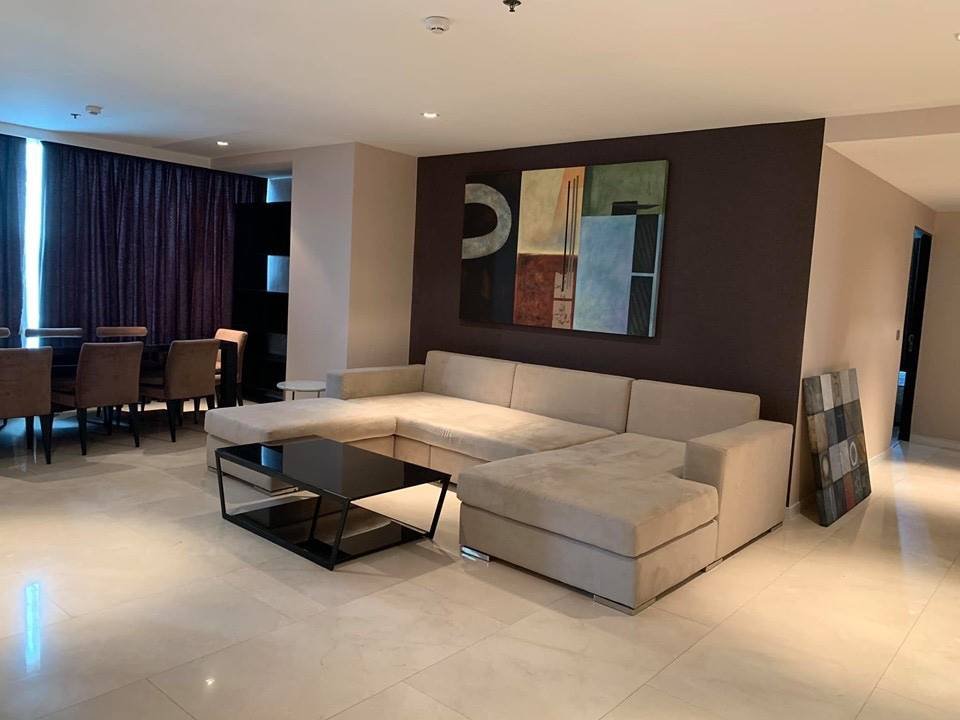 LTH3803 - Eight Thonglor Residence FOR RENT 3 beds 3 baths size 164 Sq.M. Nearby BTS Thonglor station ONLY 120k/Month