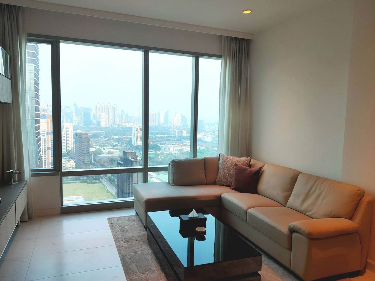LTH3317 โ€“ 185 Rajadamri FOR RENT 2 beds 2 baths size 163.12 Sq.M. Nearby BTS Ratchadamri Station ONLY 120k/Month
