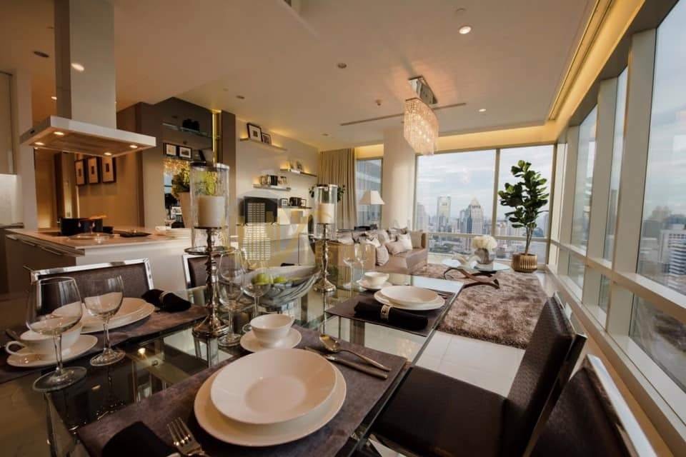 LTH605 โ€“ 185 Rajdumri 173.52 Sq.M. FOR RENT BTS Ratchadamri station ONLY 250k/MONTH