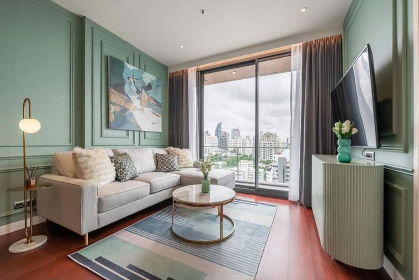 LTH4050 โ€“ KHUN by YOO FOR RENT 2 beds 2 baths size 82 Sq.M. Nearby BTS Thonglor station ONLY 120k/Month