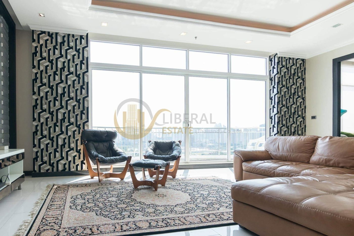 LTH918 โ€“ Supalai Wellingtonย  FOR RENT 250 SQ.M. 4 Beds 5 Baths near MRT Thailand Cultural Centre Station ONLY 120K THB / MONTH