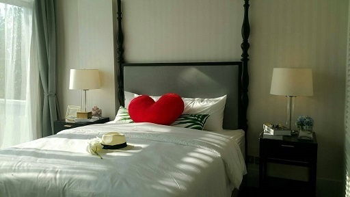 For rent, Grand Florida, Na Jomtien, has a private pool in the room, ready to move in (S06-1063)