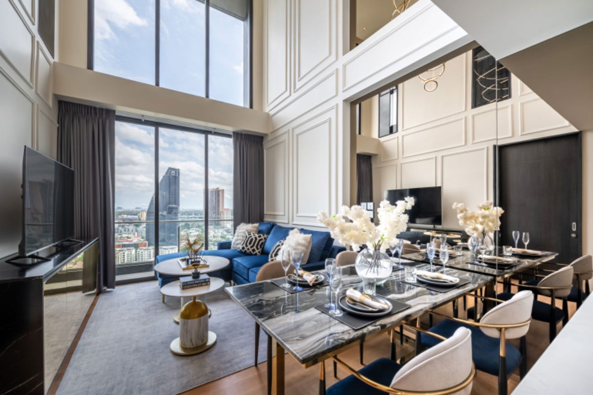 Renting Beatniq 32 2bed Duplex fully fur high floor