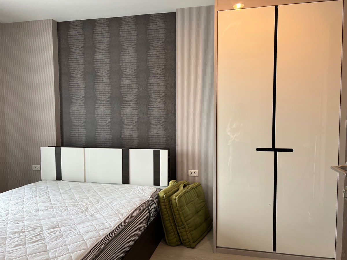 T1441 Condo for rent Rhythm Sathorn - Narathiwas, beautiful room, fully furnished, with washing machine, special price