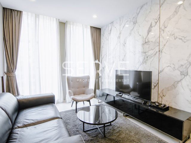 Luxury Style 2 Bed 2 Bath Corner Unit Perfect Location BTS Phloen Chit at Noble Ploenchit Condo / Condo For Rent