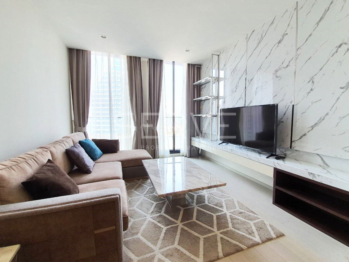 Luxury Style Corner Unit 2 Beds Good View & Perfect Location BTS Phloen Chit  at Noble Ploenchit Condo / Condo For Rent