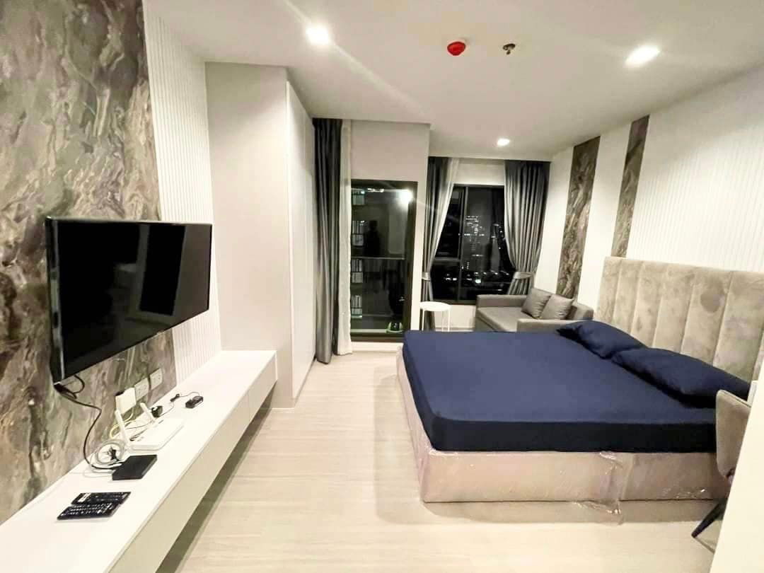 For Rent! New Room Life Rama 9 1 Bedroom built in furniture Only 18k per month!