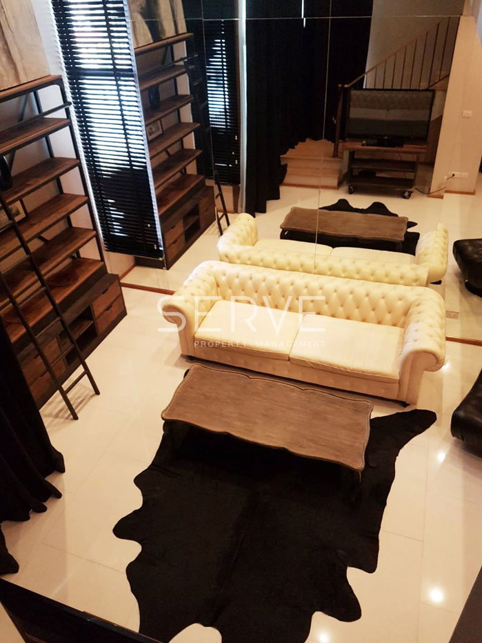 Duplex 1 Bed 1 Bath with Bathtub Good Location BTS Phrom Phong 800 m. at The Emporio Place Condo / For Rent