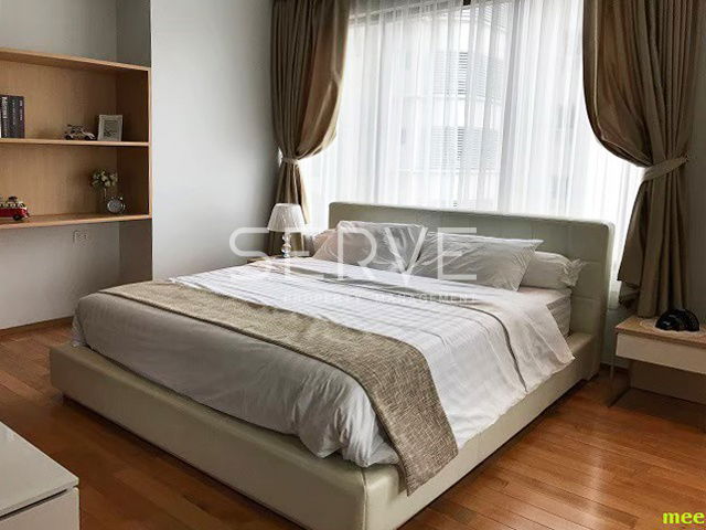 Nice Room 2 Beds 2 Baths with Bathtub Good Location BTS Phrom Phong 800 m. at The Emporio Place Condo / Condo For Rent