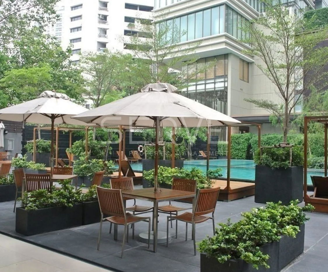 2 Beds 2 Baths with Bathtub 107.62 sq.m. Good Location BTS Phrom Phong 800 m. at The Emporio Place Condo / Condo For Rent