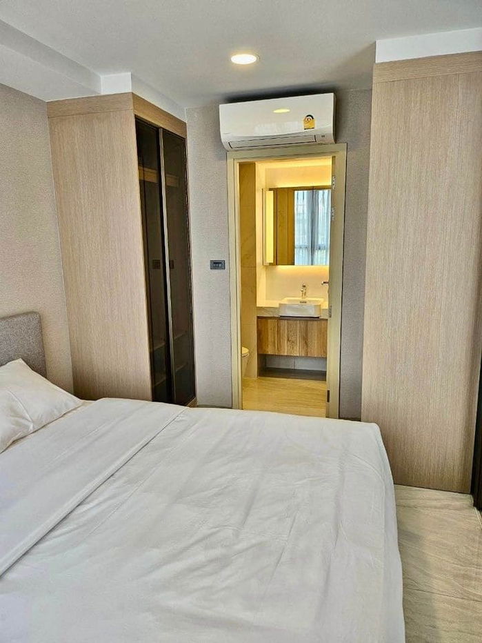 For rent Walden Asoke, near BTS Asoke and MRT Sukhumvit LH-RW3322