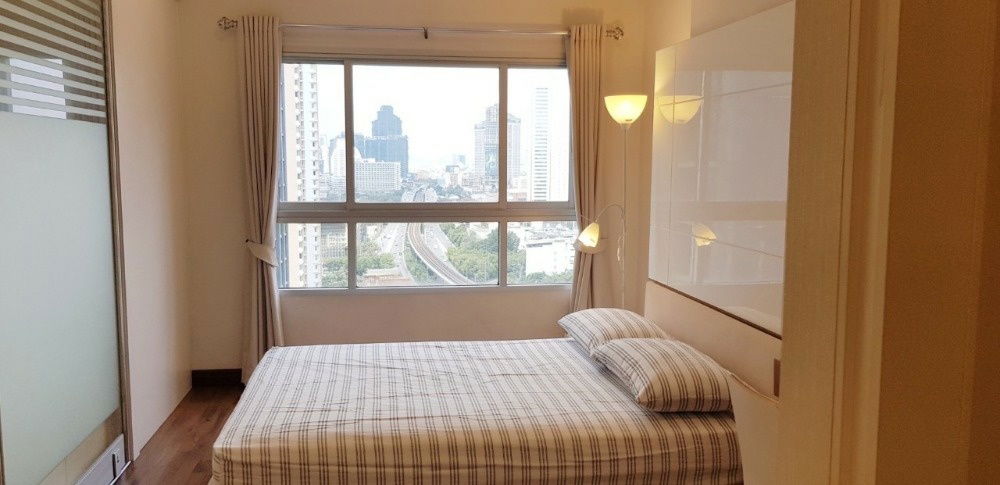 Q House Condo Sathorn    Size 48 sq m.