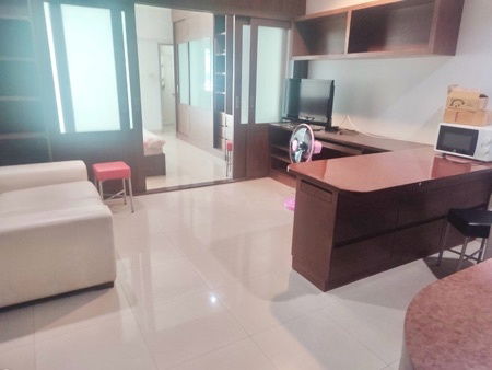 For Rent Condo Aree Place (Phaholyothin 7) condominium 45 sq m. 1 bedroom 1 bathroom, floor5 , only 3 minutes walk to BTS Ari.
