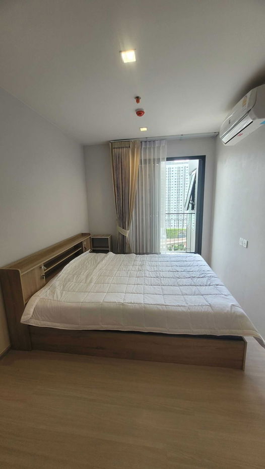 T1446 Condo for rent Life Sathorn Sierra, Brand new room! beautiful room, fully furnished, special price.