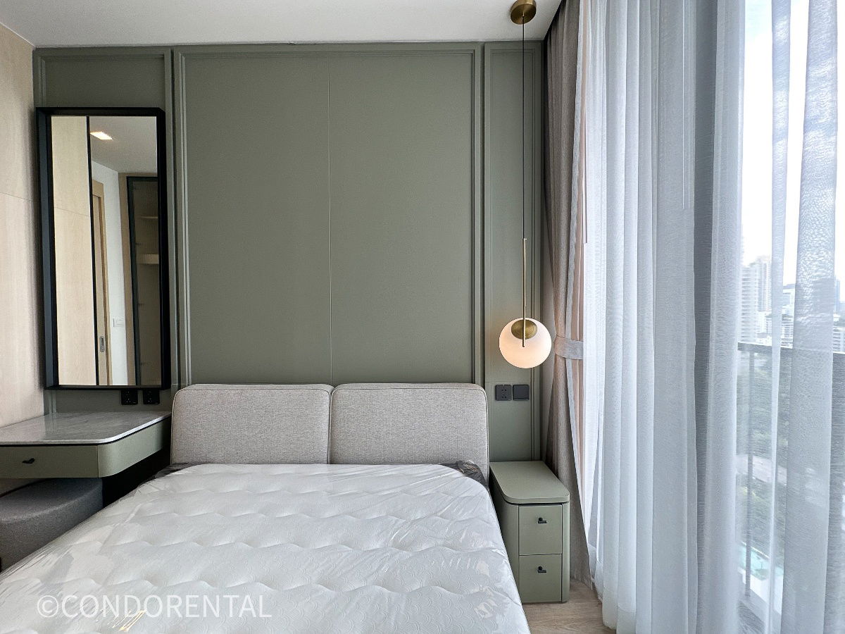 LINE @condorental for rent the room at NOBLE STATE 39