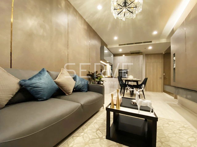 🔥Luxury and Modern Style 1 Bed Super High Fl. 40+ Nice View Perfect Location BTS Phloen Chit at Noble Ploenchit Condo / For Rent
