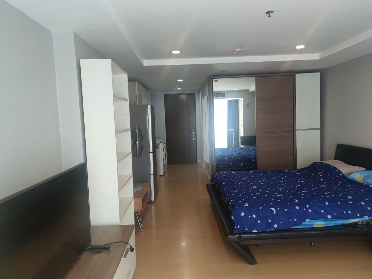 时尚公寓 Soi Sukhumvit 13 面积 36 平方米。