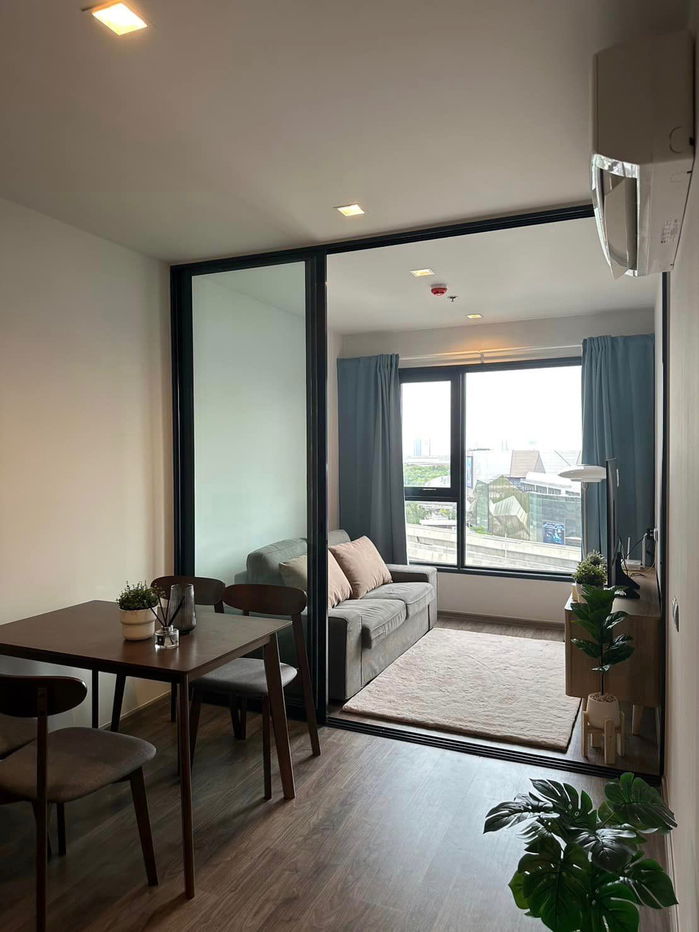 Life Ladprao Valley ( Code; S-LPV13 )