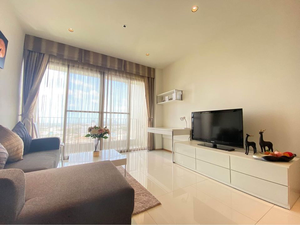 🍀🍀🍀BEST DEAL🤩 For Rent📌The Emporio Place (Line:@rent2022), Beautiful room with Good price and Ready to move in!!✨A05285