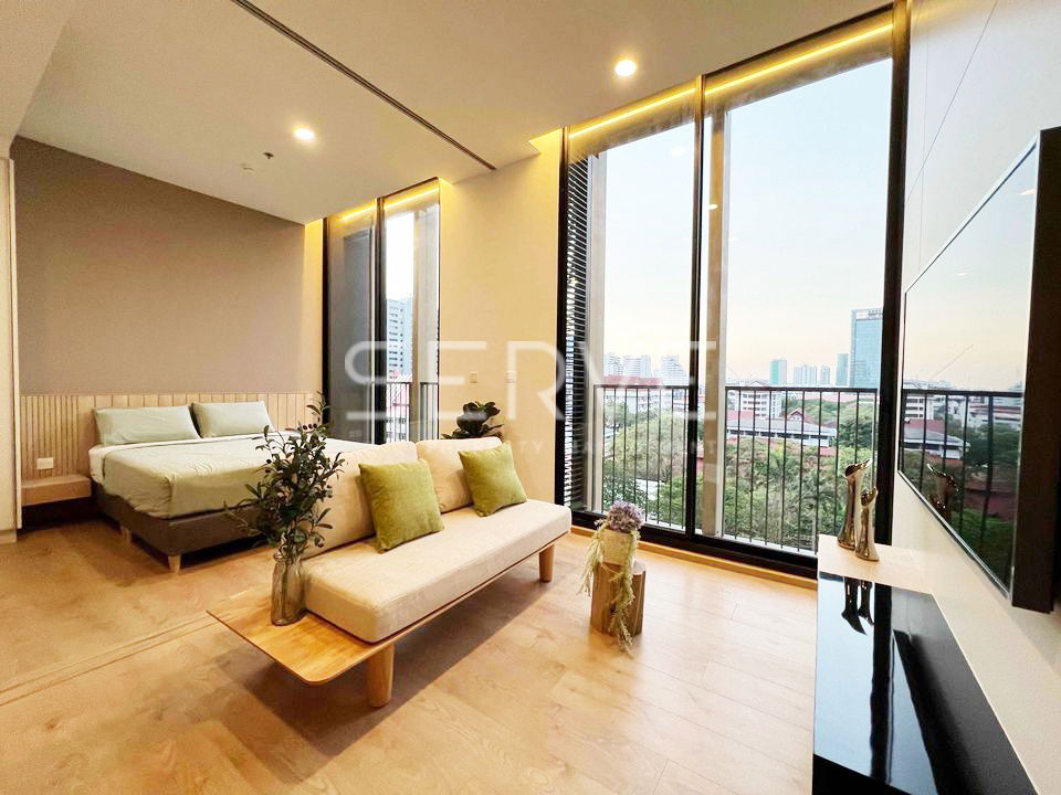 Japanese style 1 Bed Good Location New Condo Close to BTS Asok & MRT Sukhumvit 550 m at Noble BE19 Condo / For Rent