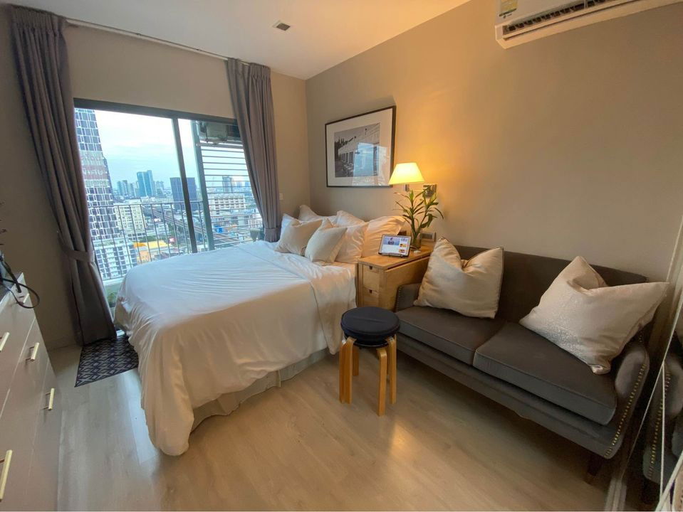 🍀🍀🍀Beautiful Room😍For Rent📌Ideo mobi Sukhumvit 81 (Line:@rent2022) Good price and Ready to move in!!