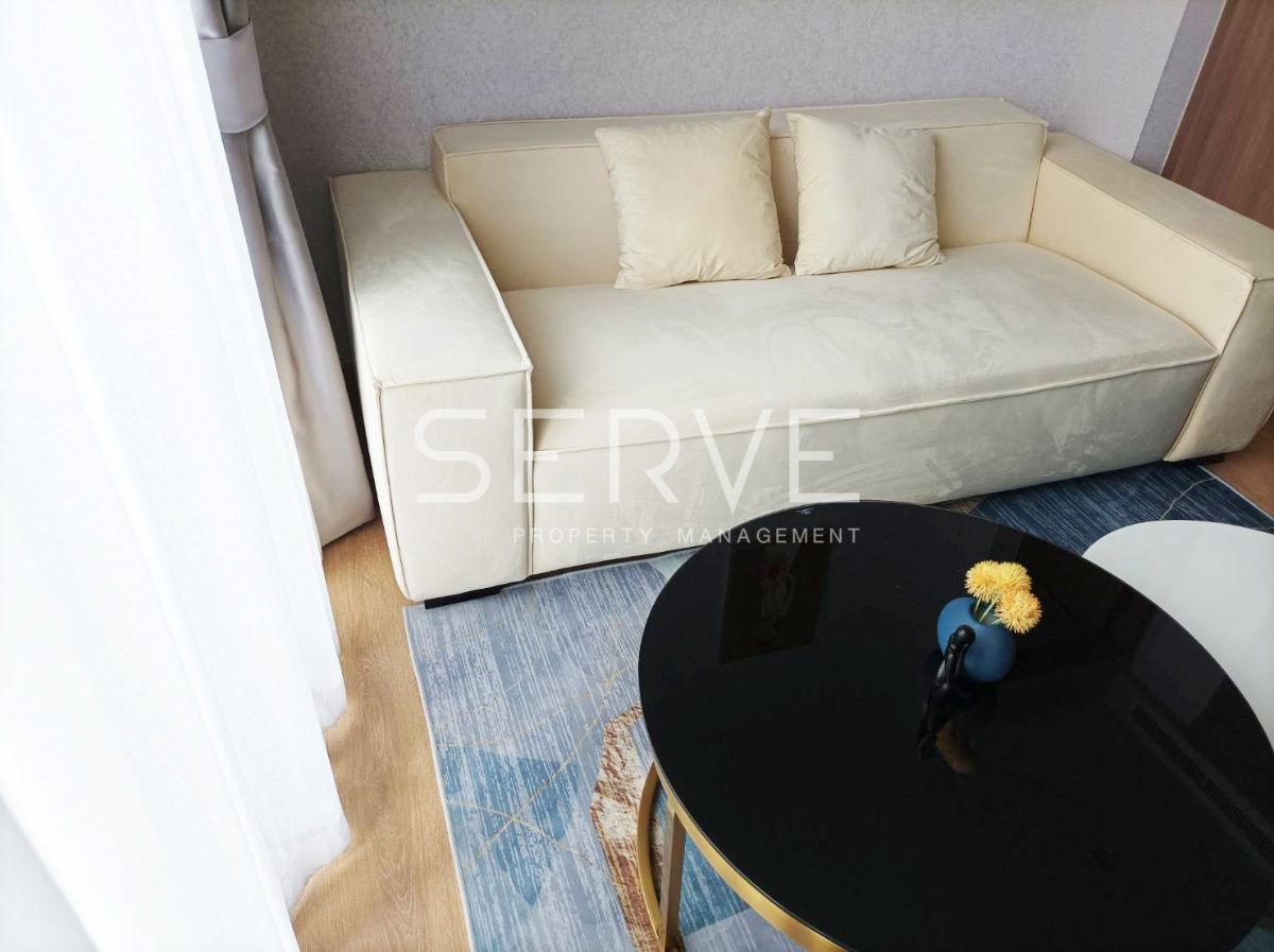 1 Bed High Fl. Good View and Good Location New Condo Close to BTS Phrom Phong 500 m. at Noble Around 33  Condo / Condo For Rent