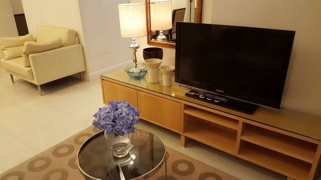 For rent Q Langsuan near BTS Ratchadamri