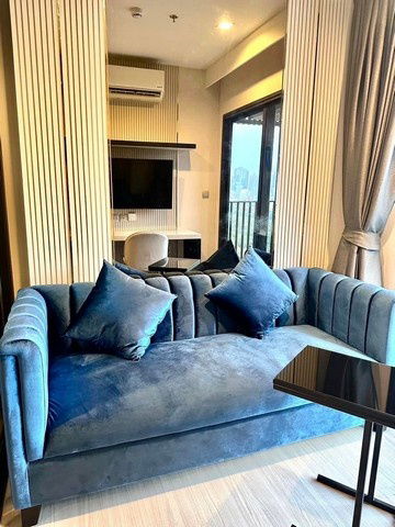 For rent Life Asoke Hype near MRT Rama9