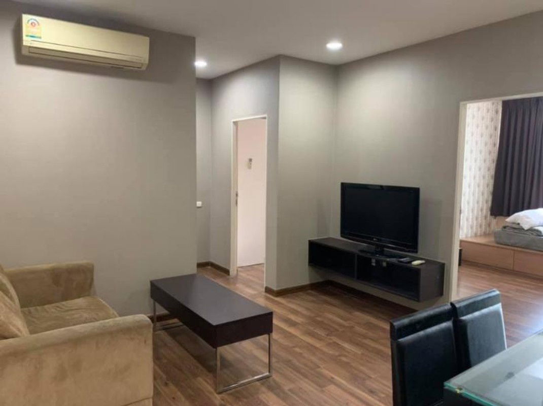 Chewathai Rakchaprarob 45 sq.m. Eng 中 日 Please add LINE ID @806qphgn o8415o5483