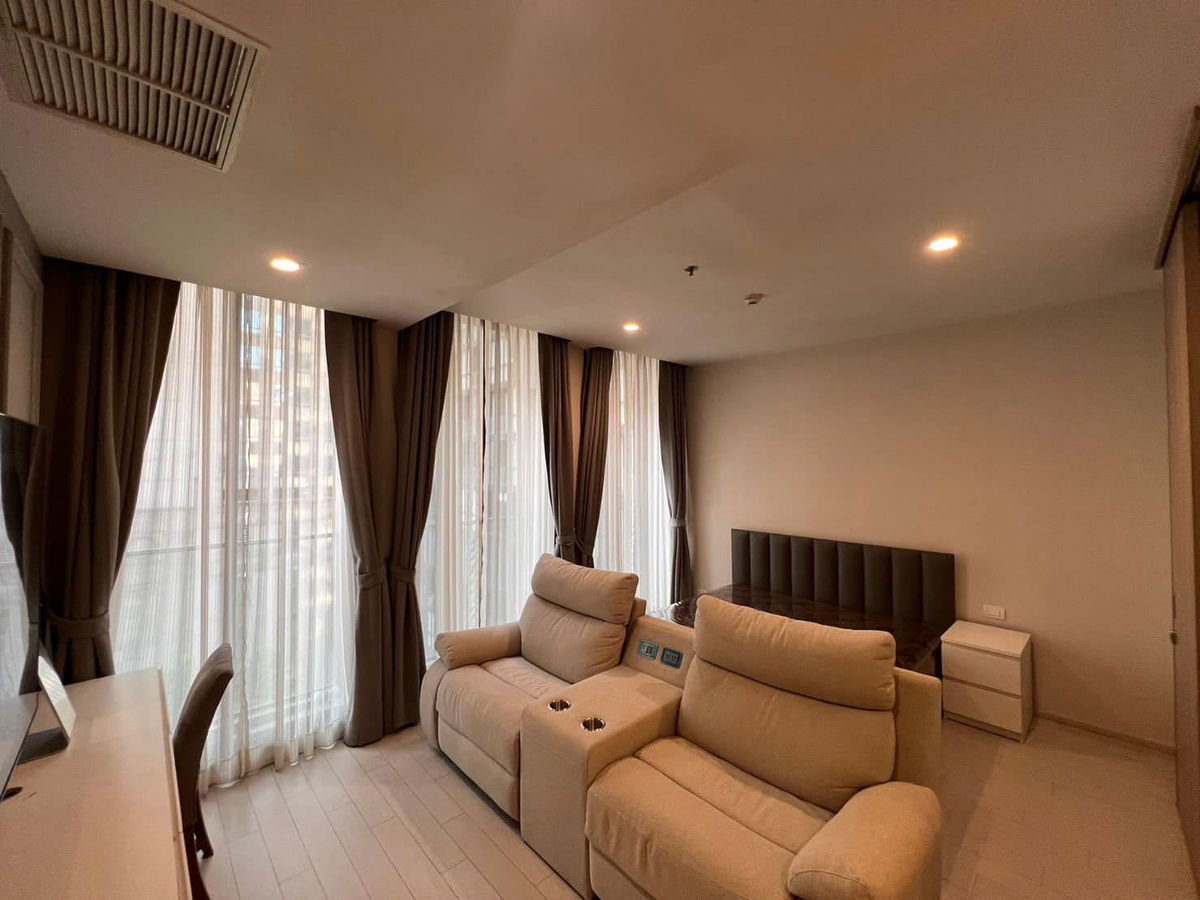 For rent Noble PloenChit , near BTS Ploenchit, LH-RW3569