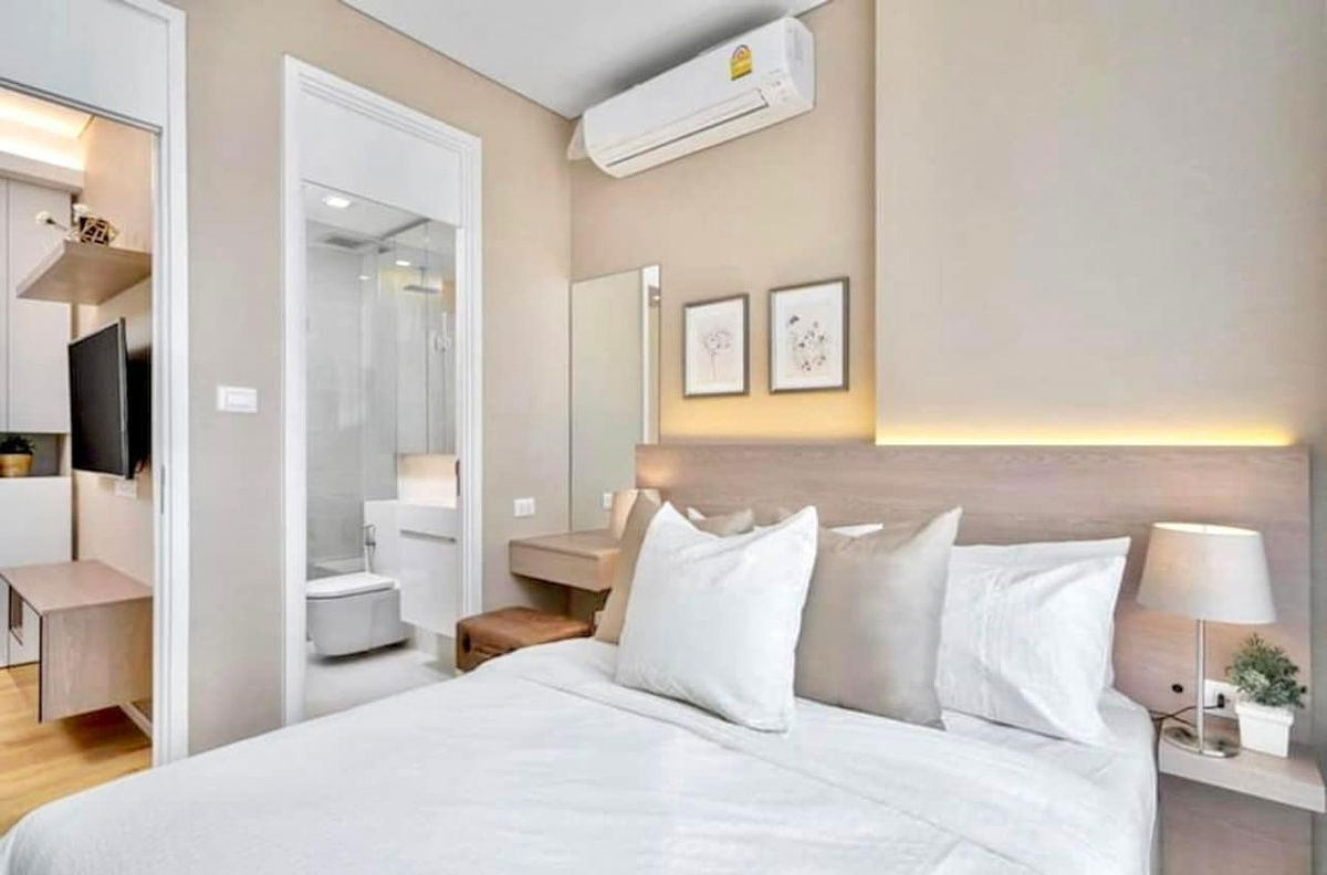Nice room The Saint Residences  (Near MRT Phahon Yothin) ==== LineID: @Homelisting(with@ Ahead)