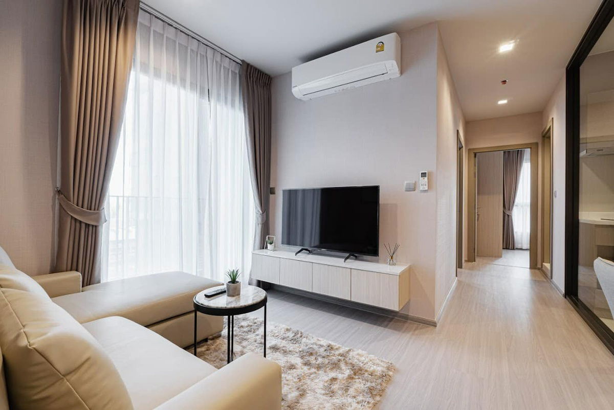 (2Bed)  LineID: @Homelisting (with@) Life asoke Rama 9 (Near MRT Rama 9) Available!!
