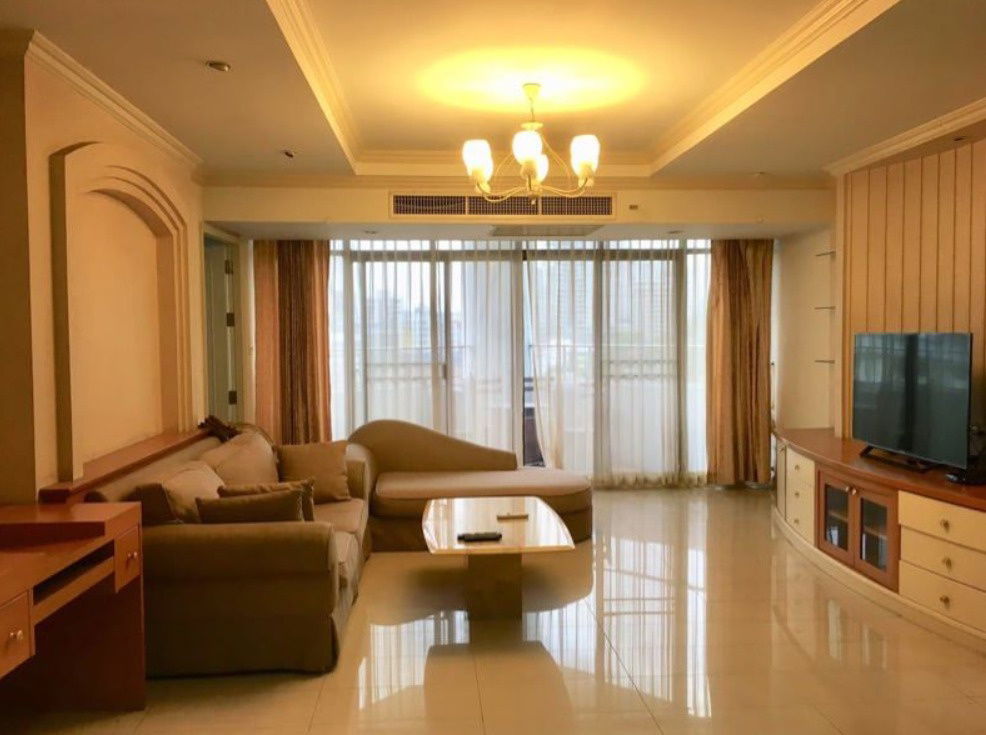 The Waterford Park Sukhumvit 53 2 bedrooms