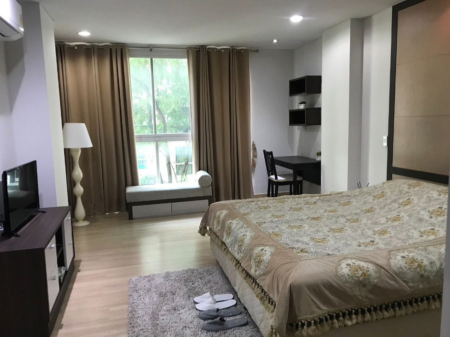 Condo for rent The address Siam pathumwan 2bed (S15-2157-1)