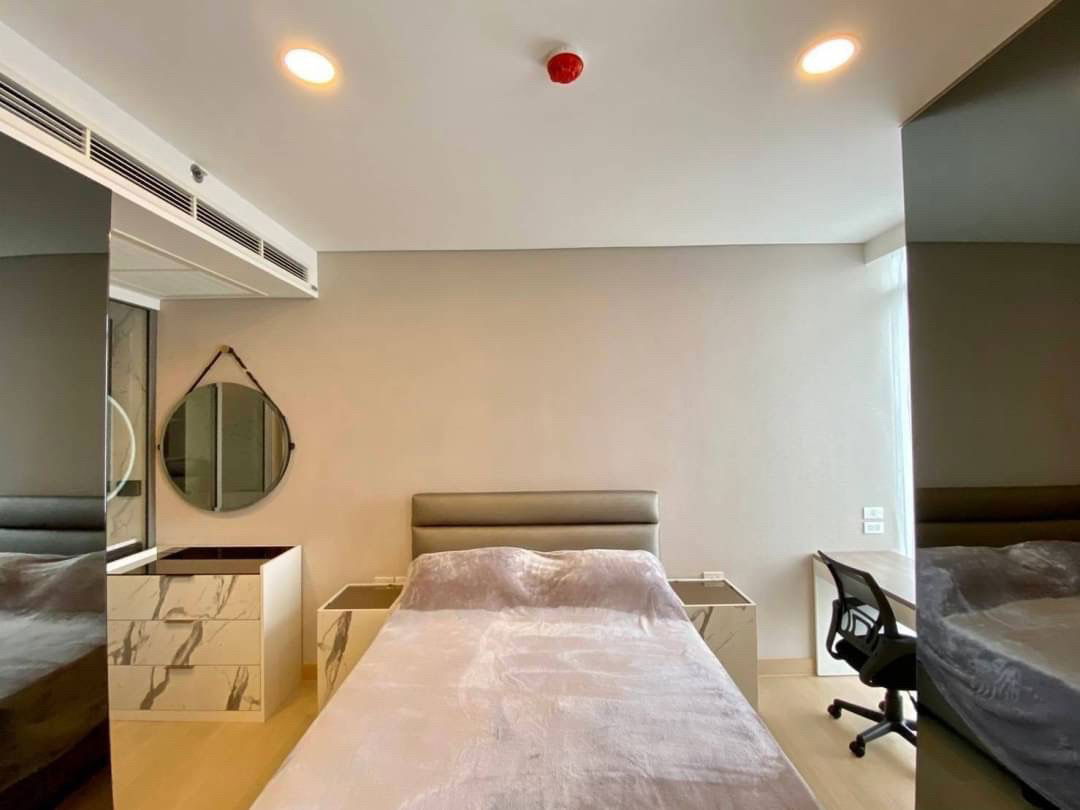 Renting Siamese exclusive queens fully fur