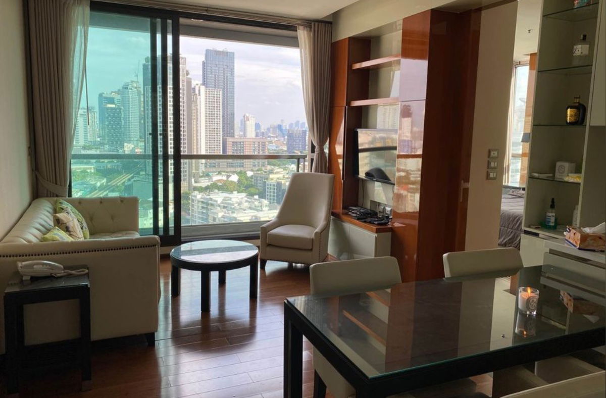 for rent The Address Sukhumvit28. 2bed 67sq.m. Line id: @pfagent