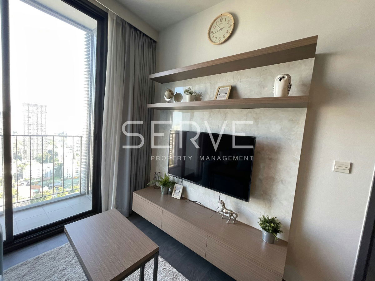 Condo For Rent Edge Sukhumvit 23 Good Location BTS Asok 250 m. & MRT Sukhumvit 200 m.